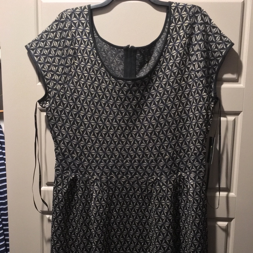 Jessica Simpson Plus Size Dress - Picture 7 of 7